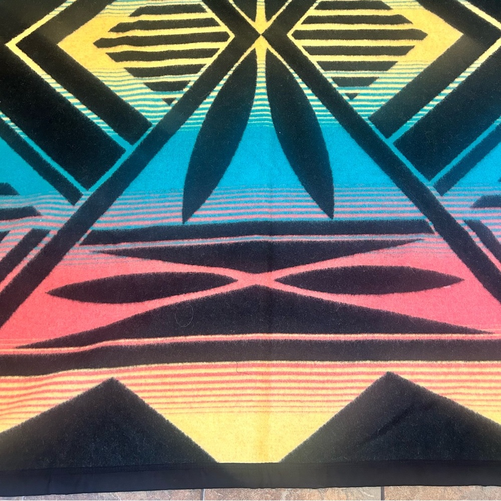 Native Designed Colorful Geometric New Zealand Wool Blanket  Reflections Pueblo - Picture 3 of 7